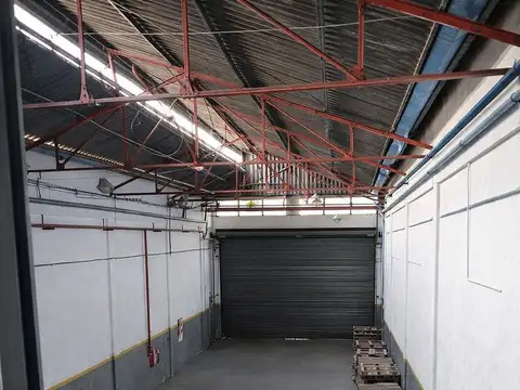 OPORTUNIDAD Depósito en ALQUILER Autopista Perito Moreno Villa Devoto CABA