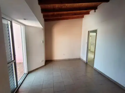 Depto Tipo Casa en Alquiler en Ciudad Madero, $ 550.000