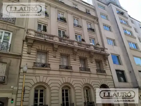 Av Alvear - Montevideo: Edificio en Block UNICO