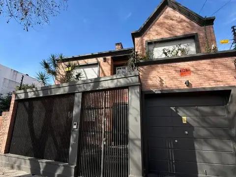 ALQUILER CASA CON PILETA DEVOTO 8 AMB