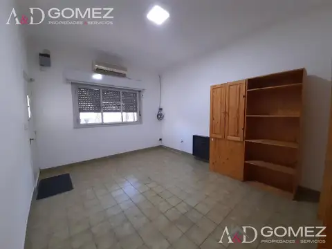 Depto Tipo Casa en Alquiler de 3 ambientes