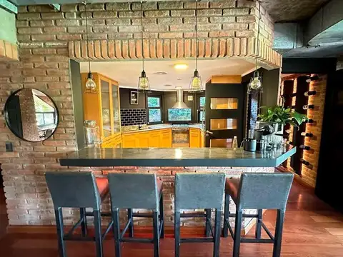 Casa en Venta con 1 cochera