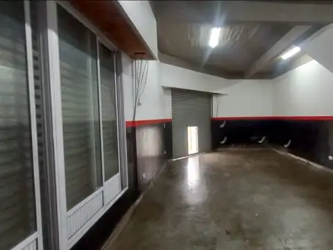 LOCALES - EN ESQUINA - MALVINAS ARGENTINAS (ALMIRANTE BROWN), GRAN BS. AS. SUR