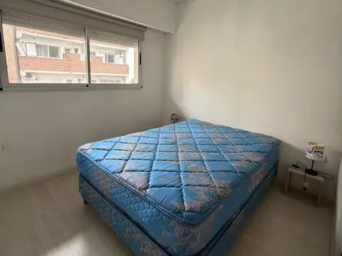 DEPARTAMENTO CON BALCON A LA CALLE AMOBLADO E IMPECABLE CON GASTOS BAJOS