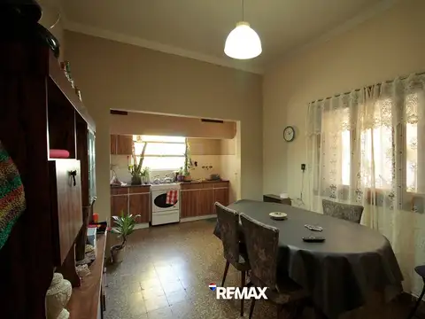 CASA EN VENTA DE 4 DORMITORIOS EN PH