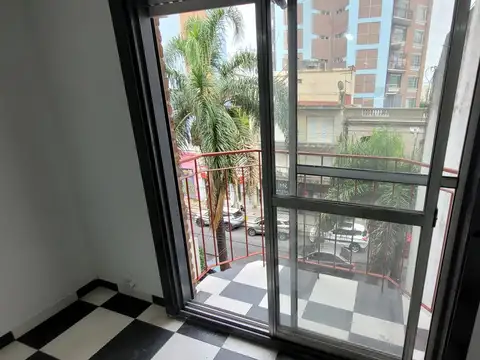 Departamento 2 ambientes zona universidad de Morón