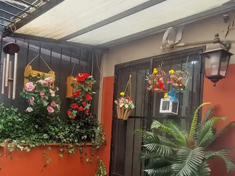 Depto Tipo Casa en Venta de 5 ambientes