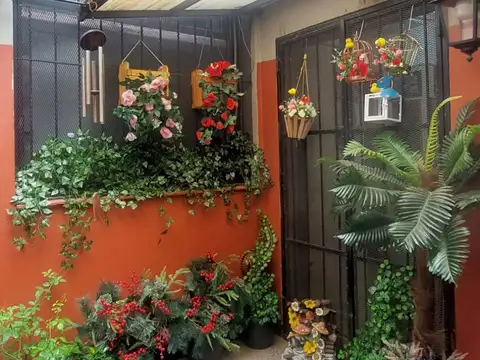 Depto Tipo Casa en Venta en Saavedra, USD 149.000