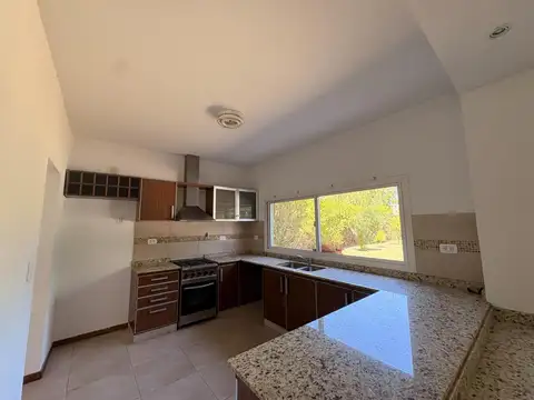 Casa en Venta con 6 cocheras