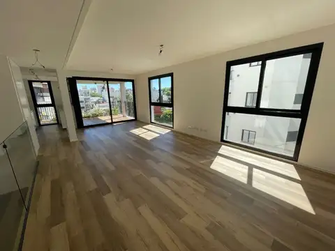 Colegiales 3amb en duplex - balcón y luz natural