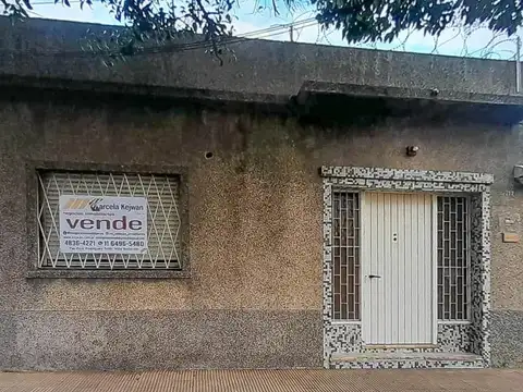 VENTA- J.L.SUAREZ- Casa Lote propio +consultorio+galpon