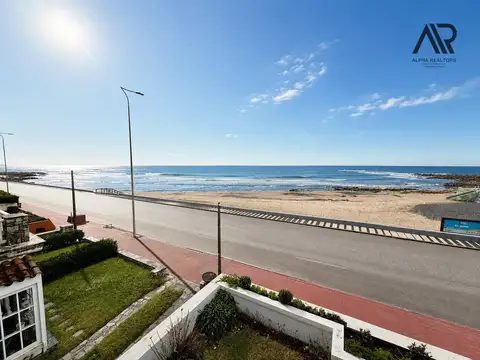 Venta apartamento 3 dormitorios. Primera Linea, Playa Brava.