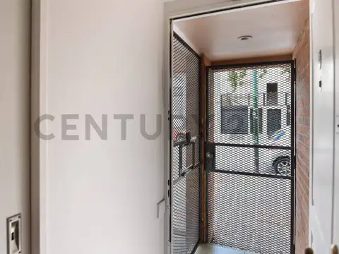 Vuelta De Obligado 4600, Piso 0