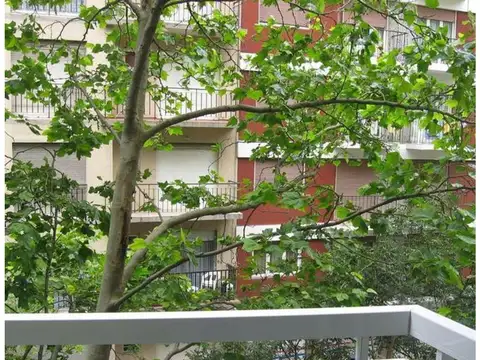 ALQUILER ESTUDIANTE DE UN AMBIENTE A LA CALLE CON BALCON