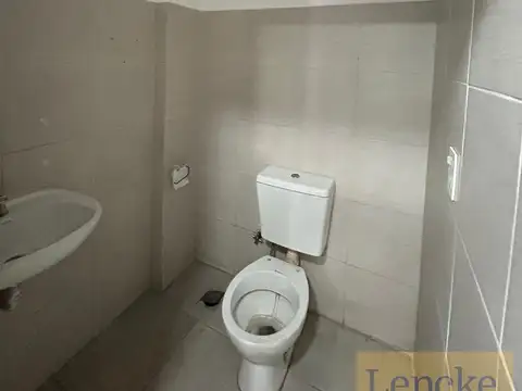 Local en Alquiler en Virreyes Estación, $ 2.000.000