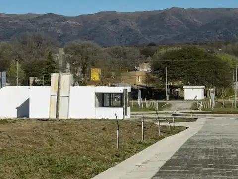 Terreno en Venta en Lomas De La Estancia, USD 33.000