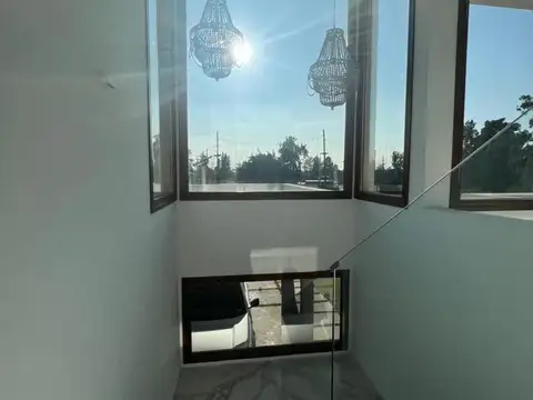 Casa en Alquiler al Norte