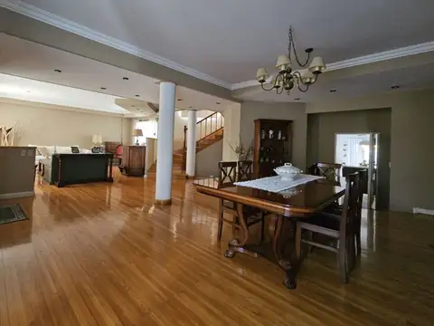 Casa en Venta de 5 dormitorios