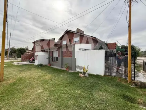 Calle Bahía Creek 100
