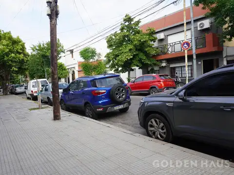 Depto Tipo Casa en Alquiler en Mataderos, $ 1.800.000