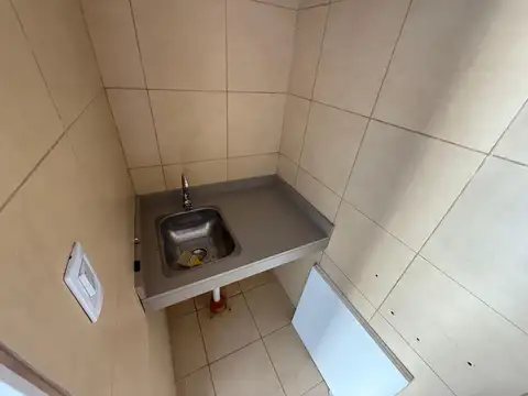 Local en Alquiler en Villa Constitución, $ 1.200.000