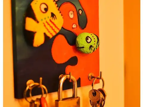 Casa 8 ambientes con 3 baños