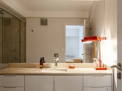 Avenida Del Libertador 2600, Piso 4