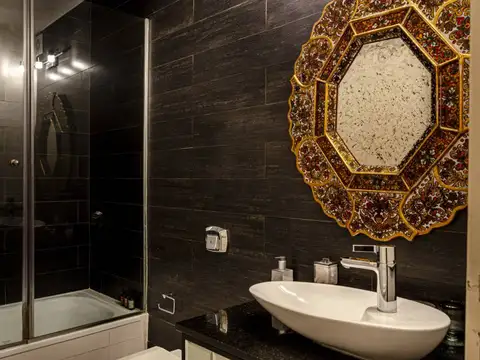 Departamento 6 ambientes con 2 baños
