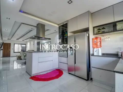 Casa en Venta al Oeste