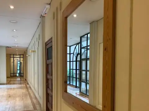 Oficina en Venta 90 años