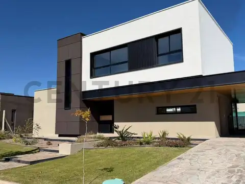 CASA EN VENTA - BARRIO GRAN BOEDO