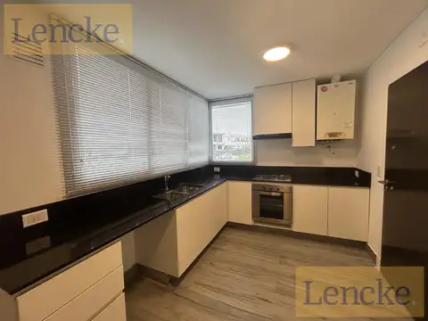 Departamento en Alquiler en Albanueva, USD 2.500