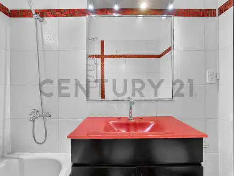 Hermoso PH 2 ambientes con Patio y Terraza Propia