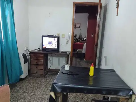 37 Entre 120 y 121 100, Piso 0