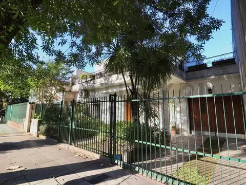 Venta de PH 3 AMBIENTES en Olivos, Vicente López                                Ph amplio, ...