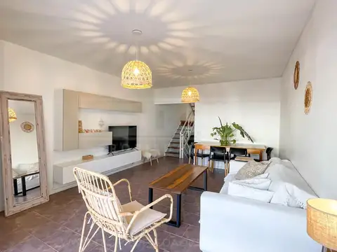 Casa 5 ambientes con 3 baños