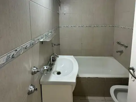 Departamento 3 ambientes con 1 baño