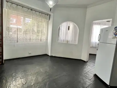 Depto Tipo Casa en Venta en Flores Norte, USD 165.000