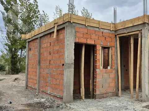 EN VENTA DÚPLEX 2DORM + ESCRITORIO | B° RINCÓN LINDO - CIPOLLETTI | EN CONSTRUCCIÓN