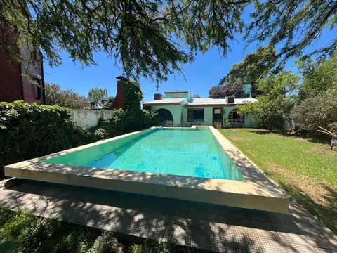 Casa Quinta en Grassi 395