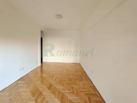 2 amb fte bcón lum equipado. Directorio 2700 subtA U$S750000
