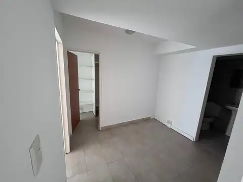 56 e/ 9 y 10 700, Piso 1