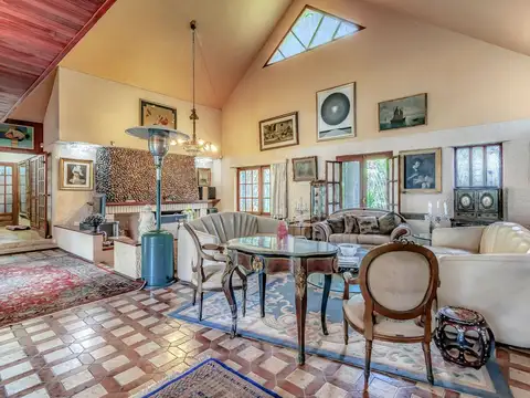 Casa en Venta con 1 cochera