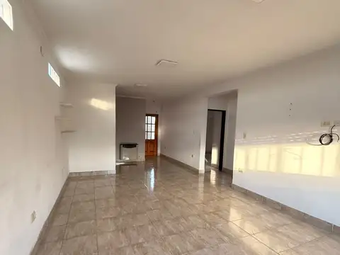 Calle 389 Bis 1600, Piso 2