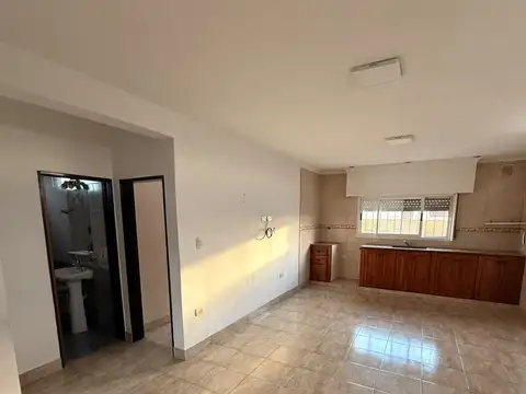 Impecable departamento 3 ambientes por escalera Quilmes Oeste