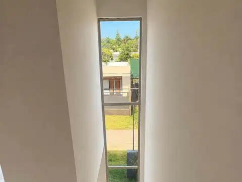 Casa en Venta con 5 cocheras