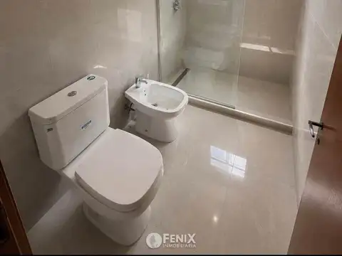 CF1319 - CASA MODERNA - BARRIO PRIVADO PANAMBÍ