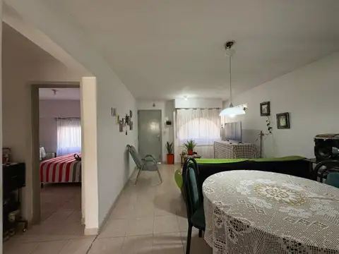 Depto Tipo Casa en Venta 43 años