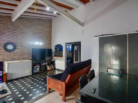 Depto Tipo Casa 4 ambientes con 1 baño