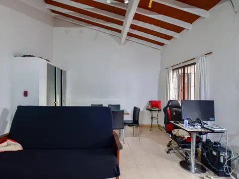 Depto Tipo Casa en Venta con 1 cocheras